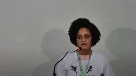Elizabete Aparecida dos Santos, diagnosticada com a doença de Crohn, utilizou a Tribuna Livre para conscientizar os presentes