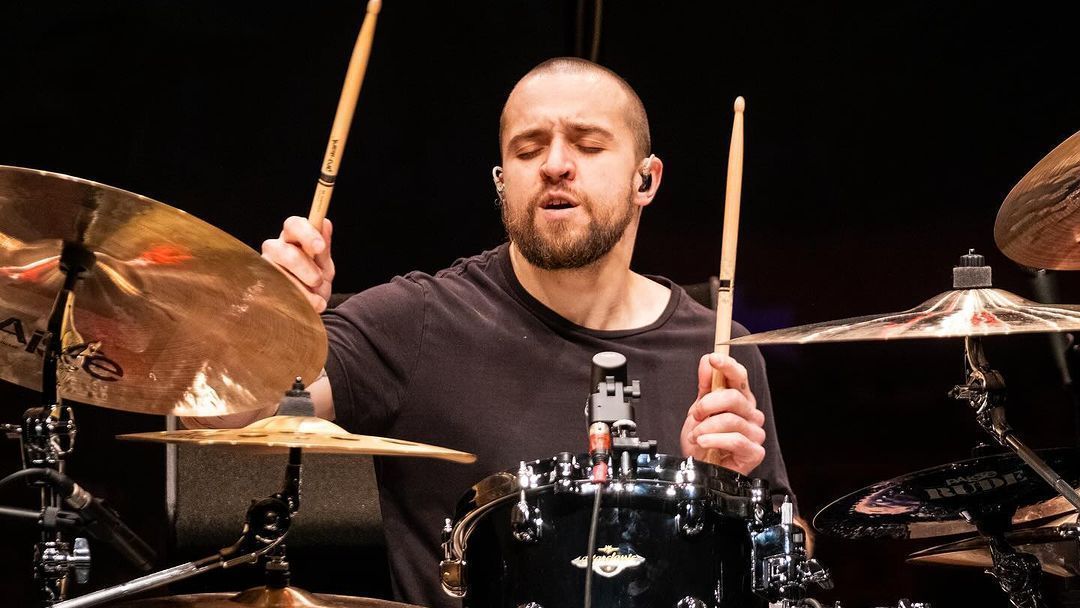 Eloy Casagrande, ex-Sepultura, é confirmado como novo baterista do Slipknot