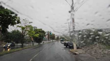 Em 14 horas, choveu 61,6% do esperado para todo mês de outubro em Venda Nova