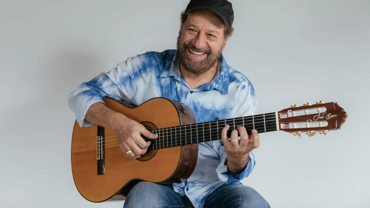 João Bosco comemora 50 anos de uma carreira recheada de sucessos 