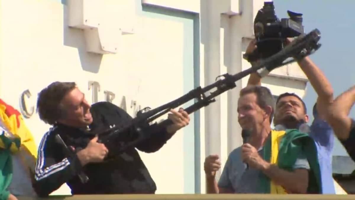 Zanin manda para a Justiça Eleitoral do Acre pedido para investigar Bolsonaro por falar em “fuzilar a petralhada”