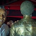 Andrade, ídolo do Flamengo, tranquiliza a torcida após mal súbito: 'estou bem'