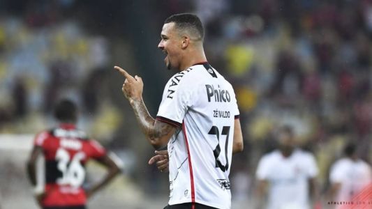 Em 2021, no Maracanã, Zé Ivaldo garantiu classificação do Athletico sobre o Flamengo