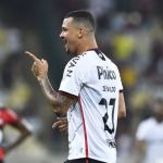 Bar de Curitiba promete dar 200 chopes se Zé Ivaldo fizer gol contra o Flamengo