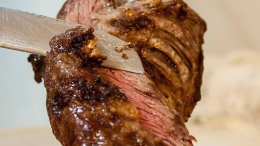 Em 2022, o Brasil exportou US$ 282,2 milhões em carne de aves e cerca de US$ 134,5 milhões de carne bovina para o Reino Unido