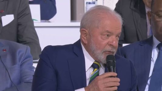 “Em 2030, vou convidar vocês para ir à Amazônia com desmatamento zero”, diz Lula a líderes na França.
