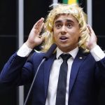 Associações LGBT+ acusam Nikolas de transfobia e vão à Justiça por indenização milionária