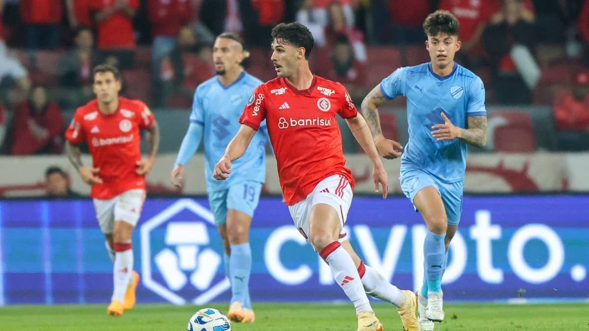 Johnny sofre lesão e desfalca o Inter para enfrentar o Goiás; veja relacionados