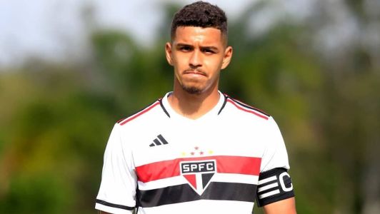 Em busca de substituto para Calleri, São Paulo pode efetivar jovem