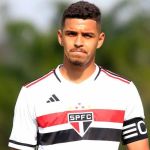 Em busca de substituto para Calleri, São Paulo pode efetivar jovem