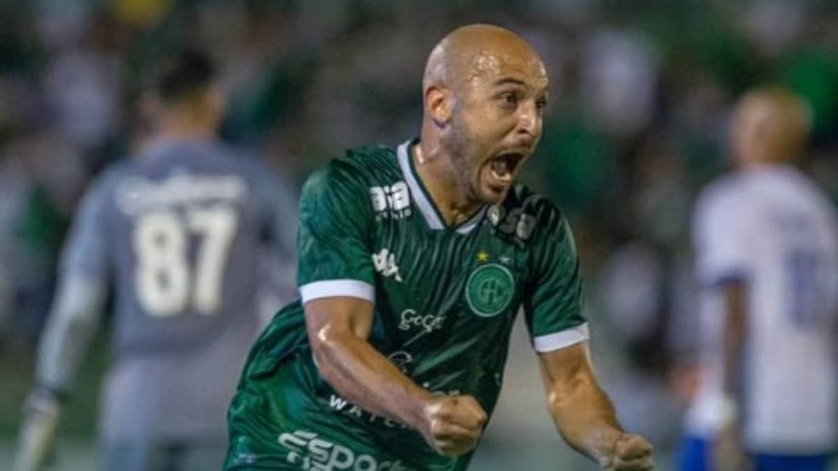 Guarani goleia Avaí na estreia da Série B do Campeonato Brasileiro 