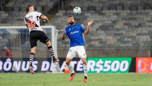Em duelo direto contra o rebaixamento, Cruzeiro e Vasco empataram no Mineirão