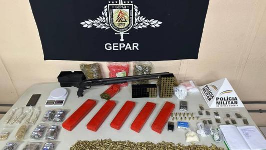 Em foto, material apreendido pela polícia