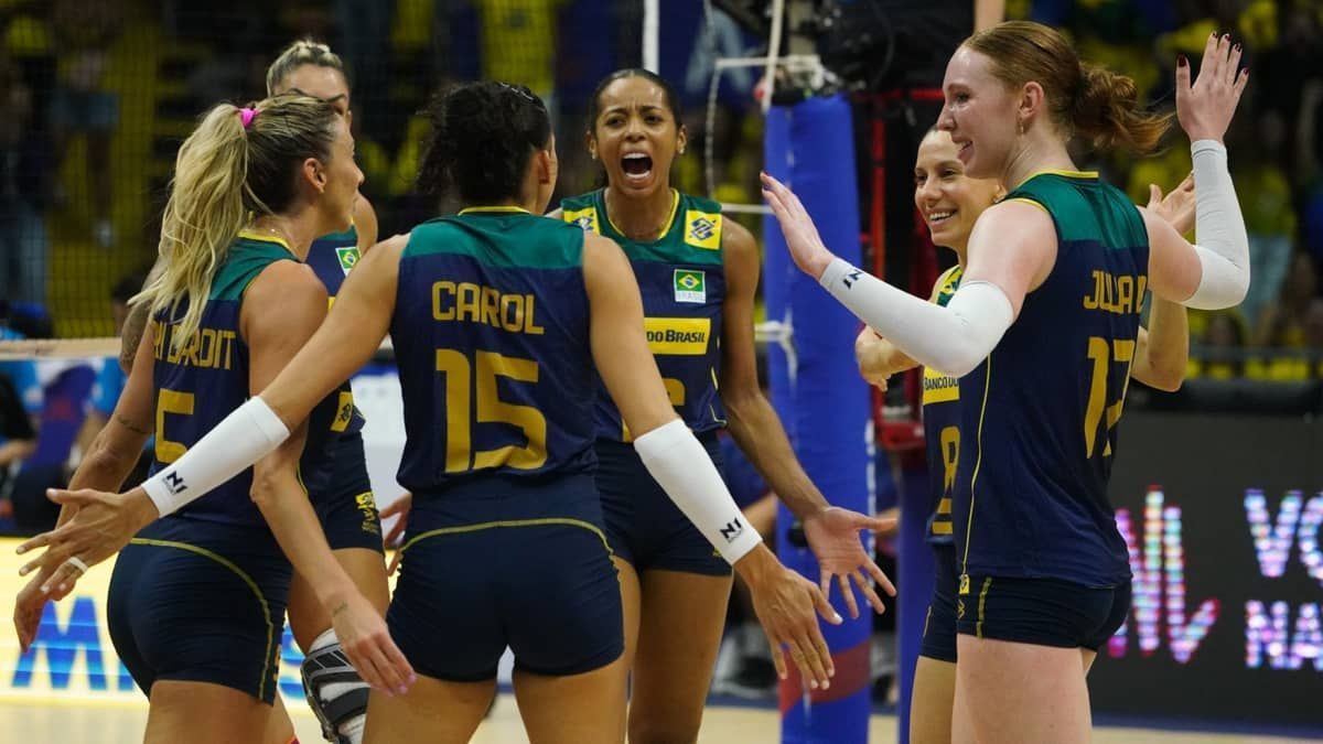 Brasil vira sobre a Sérvia e vence mais uma na Liga das Nações de Vôlei