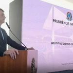 Bolsonaro pede ao STF que sejam anuladas ações no TSE sobre encontro com embaixadores
