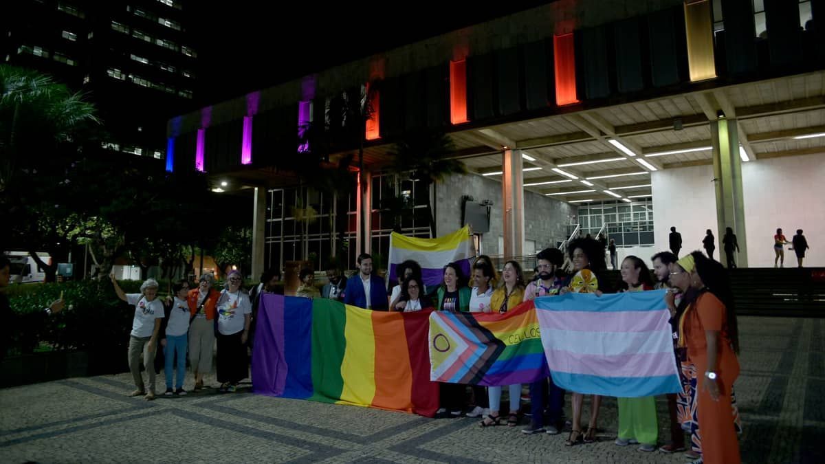 Assembleia de Minas vai homenagear líder da primeira Parada LGBT+ de BH
