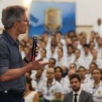 Aumento de 300% no salário de Romeu Zema é questionado no STF