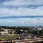 Previsão do tempo: primeiro dia de outono tem calor com temperatura de 30°C em Belo Horizonte  