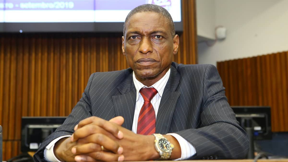 Governo exonera Pelé do Vôlei após bloqueio de bens por ação do MP