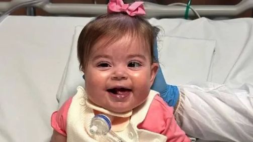 Em marços, Letícia e Juliano Cazarré celebram a alta da pequena