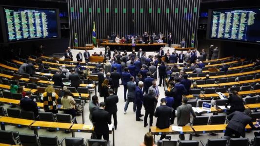 Em primeiro turno, texto-base do arcabouço fiscal foi aprovado na Câmara dos Deputados