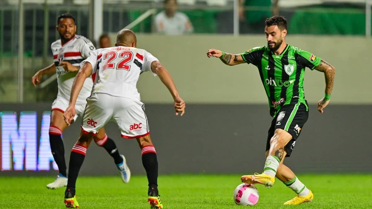 São Paulo e América se enfrentam por reabilitação no Campeonato Brasileiro