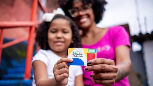 Em setembro, o valor médio recebido por cada família ficou em R$ 686,89