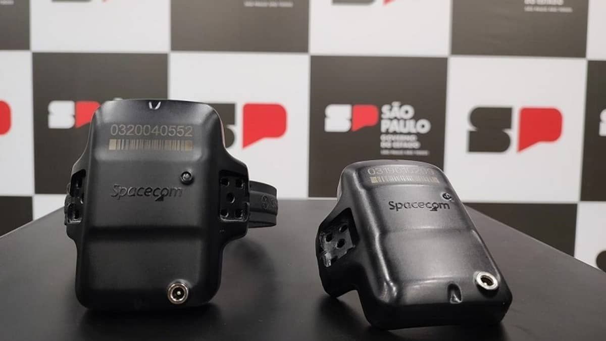 Agressor com tornozeleira se aproxima de vítima, é 'denunciado' pelo equipamento e acaba preso