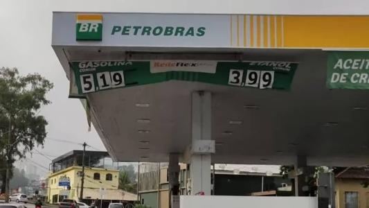 Em um dos postos pesquisados, preço subiu R$ 0,20 após anúncio da Petrobras