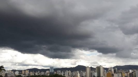 Em virtude do volume das chuvas previstas para os próximos dias, existe o risco geológico médio/alto até domingo (8)