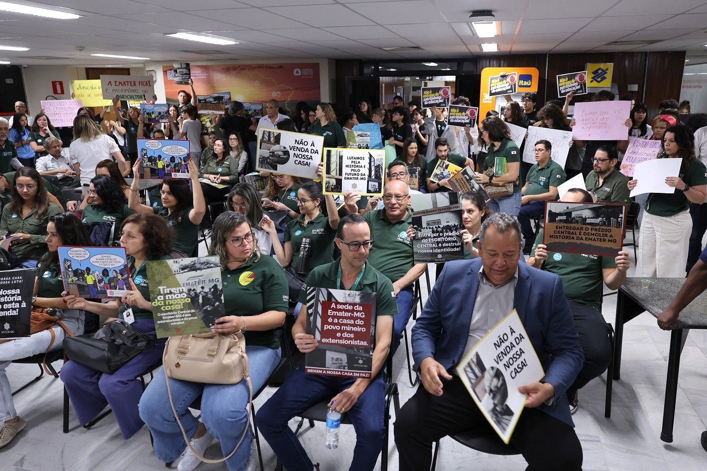 Após dias de 'velocidade máxima', ALMG desacelera e deixa Propag para a próxima semana