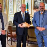 Em Paris, vice de Zema começa agendas na Europa com visita a embaixador; turismo é pauta