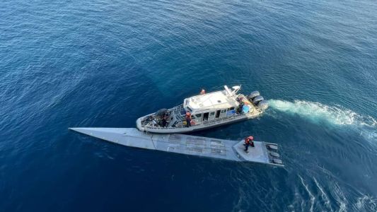 Embarcação carregava 2,6 toneladas de cloridrato de cocaína