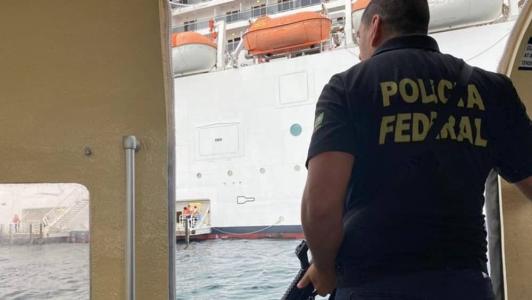 Embarcação foi interceptada na segunda-feira passada