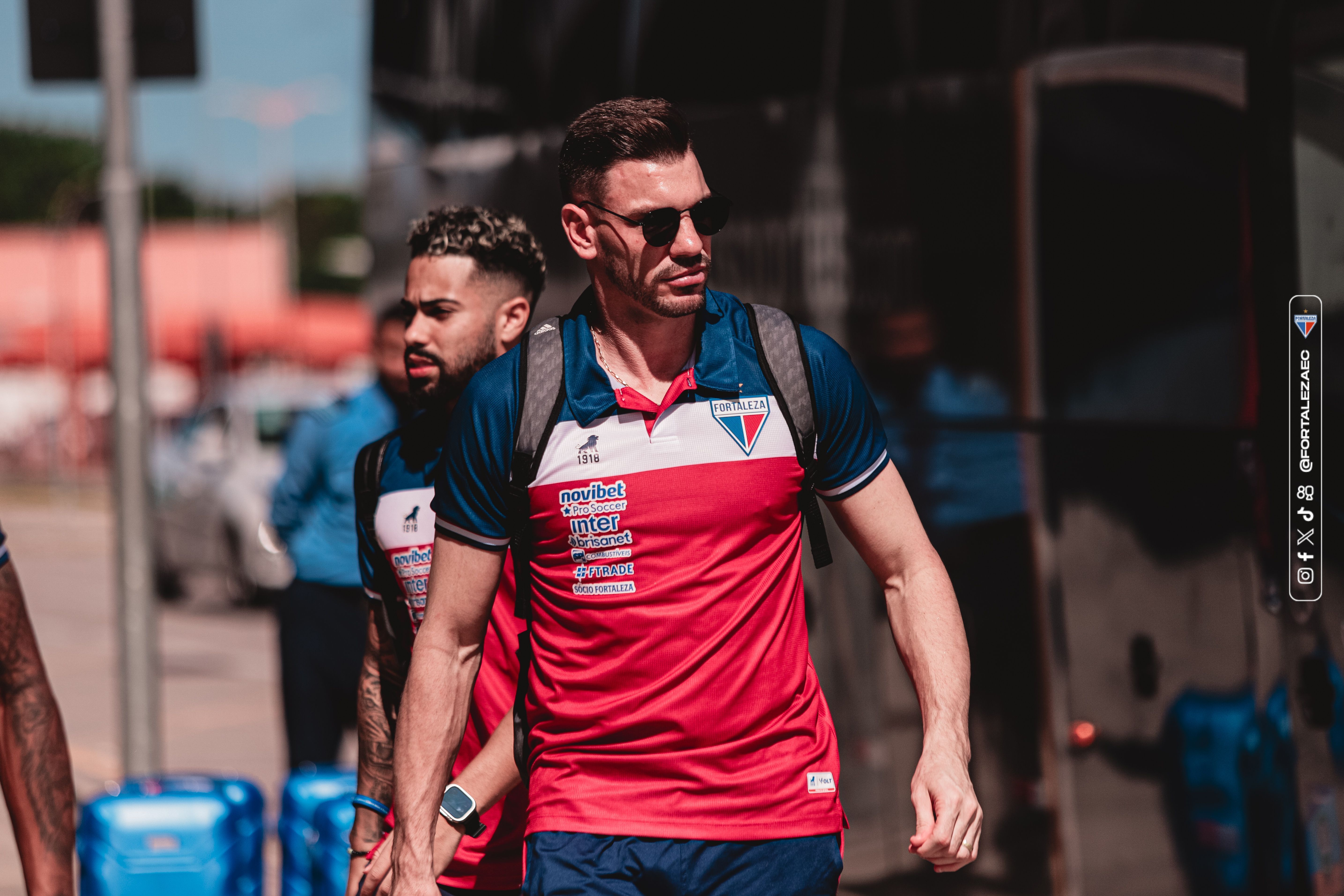 Fortaleza embarca para final da Copa do Nordeste com todo o elenco; veja relacionados