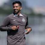 Emiliano Díaz revela que tentou levar ídolo do Vasco para o Corinthians
