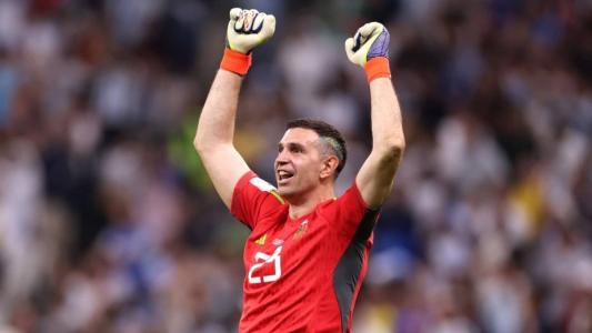 Emiliano Martínez vira herói da Argentina assim como Romero em 2014