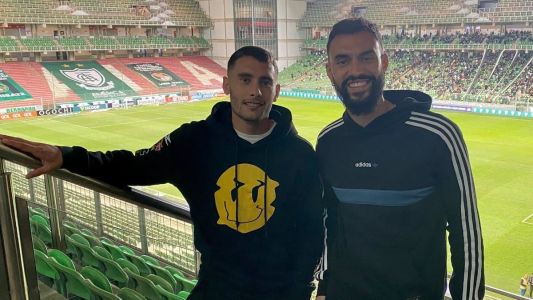 Emmanuel Martínez e Gonzalo Mastriani assistiram à vitória do América contra o Santos