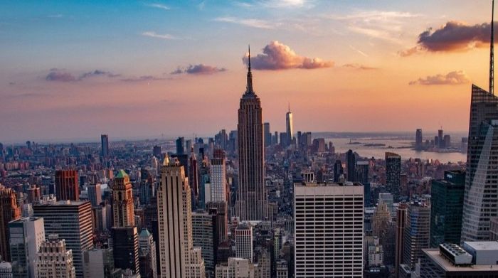 Empire State Building recebe turistas do mundo inteiro