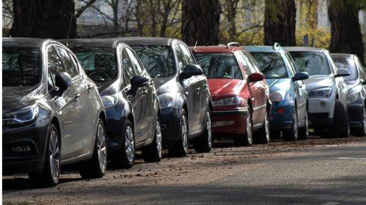 Empreendedor encontra bilhete com ofensas racistas em seu carro e diz querer justiça 