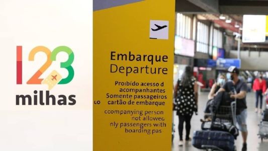 Empresa cancelou emissão de passagens do pacote 'promo' e demitiu grande parte dos funcionários