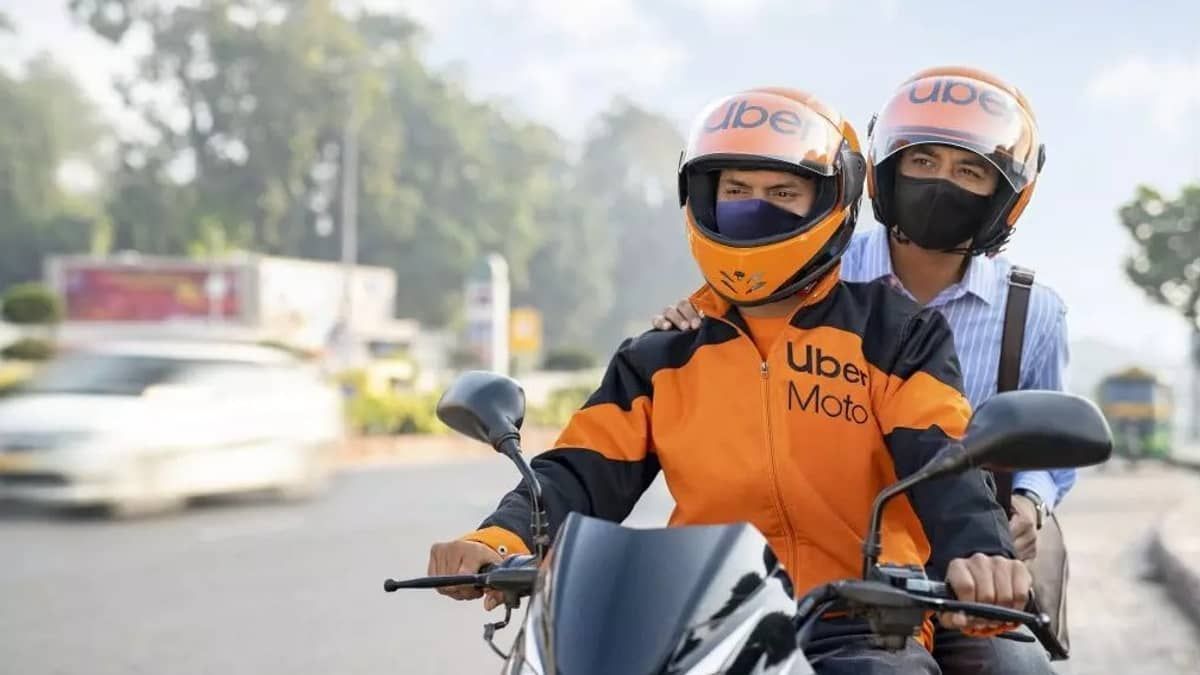 Uber mantém serviço de mototáxi apesar de críticas
