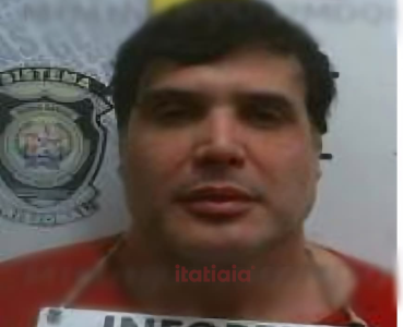Renê Júnior, acusado de matar gari, exibia armas e distintivo da esposa, diz PC