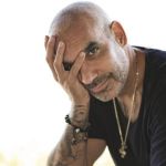 Bilionário é condenado a pagar US$ 900 milhões a ex-funcionária por crimes sexuais