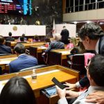 Deputados de Minas aprovam empréstimo de R$ 1 bi junto a banco de Dilma