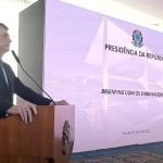 Saiba o que disse Bolsonaro em reunião com embaixadores que levou à condenação de inelegibilidade 