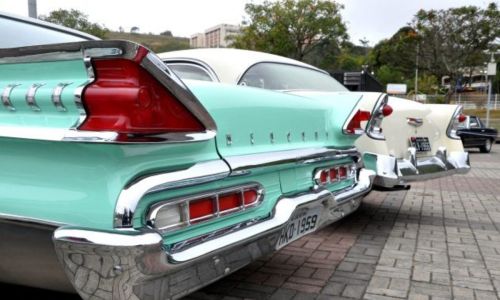 encontro de carros antigos - Divulgação Alexandre Dornelas UFJF.jpg