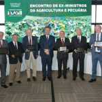 Ex-ministros da Agricultura dão exemplo de democracia ao aceitarem convite de Carlos Fávaro