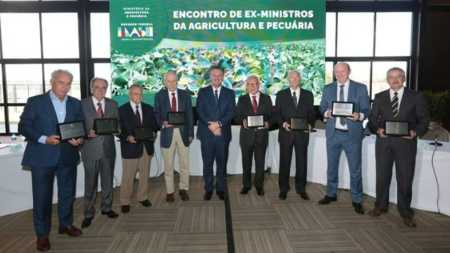 Encontro reuniu vários ex-ministros na sede do Mapa