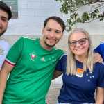 Mães comemoram companhia dos filhos em jogo do Cruzeiro